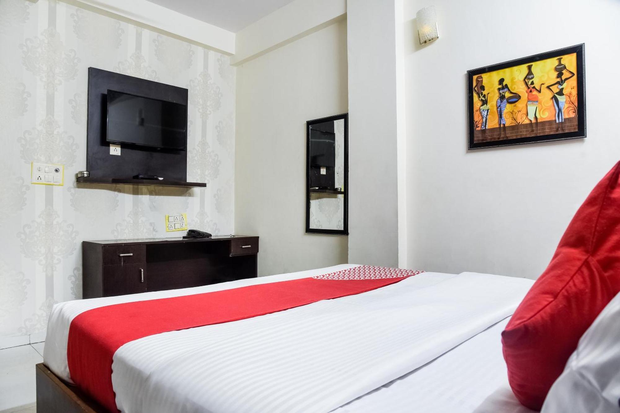 Hotel O Radhika Palace Bhópál Exteriér fotografie